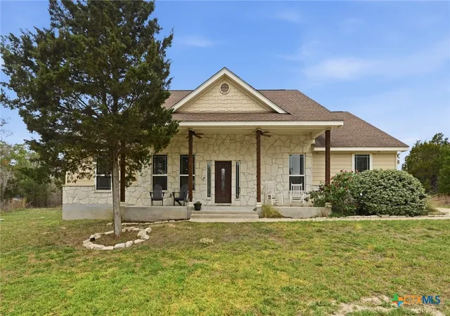 Photo 2 of Single family home for sale at 202 Cedar Hills Dr, Elgin, TX 78621 | MLS# 617311 | Listing updated on 2026-09-26