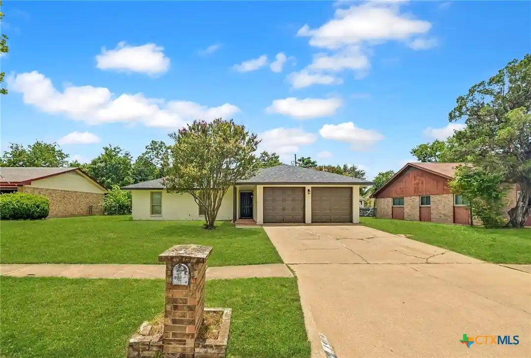 Photo 1 of Single family home for sale at 1404 Farhills Dr, Killeen, TX 76549 | MLS# 617345 | Listing updated on 2026-10-10