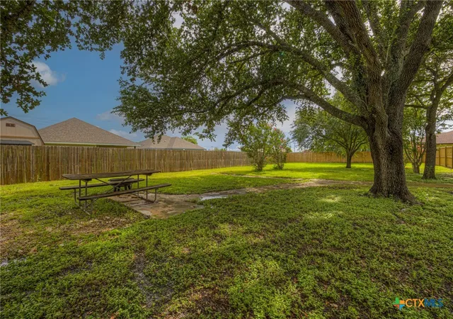 21st image of 105 E Huebinger St, Marion, TX 78124 | MLS# 615862