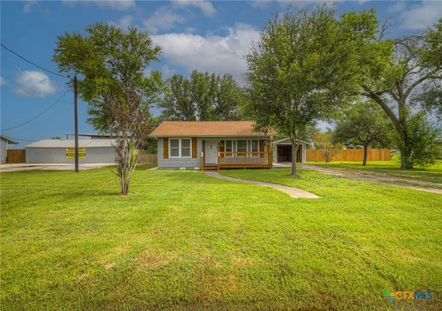 3rd image of 105 E Huebinger St, Marion, TX 78124 | MLS# 615862