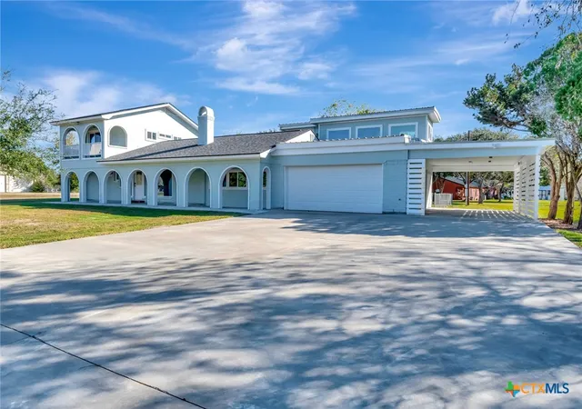 Photo 1 of Single family home for sale at 445 Lakeshore Dr, Victoria, TX 77905 | MLS# 617407 | Listing updated on 2026-07-27