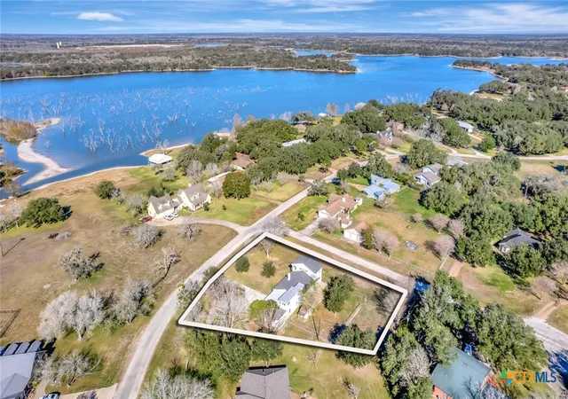 Photo 47 of Single family home for sale at 445 Lakeshore Dr, Victoria, TX 77905 | MLS# 617407 | Listing updated on 2026-07-27