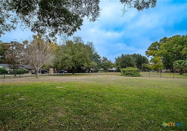 Homes for sale in Mc Queeney, TX | 123 Royal Goerge Cir, Mc Queeney, TX 78123 | MLS# 617406