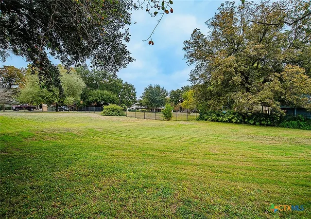 Homes for sale in Mc Queeney, TX | 123 Royal Goerge Cir, Mc Queeney, TX 78123 | MLS# 617406