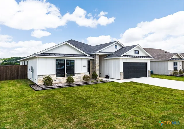 2nd image of 1462 Walker Pl Blvd, Copperas Cove, TX 76522 | MLS# 617428