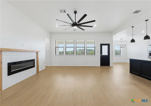 Photo 4 of Single family home for sale at 1462 Walker Pl Blvd, Copperas Cove, TX 76522 | MLS# 617428 | Listing updated on 2026-06-20