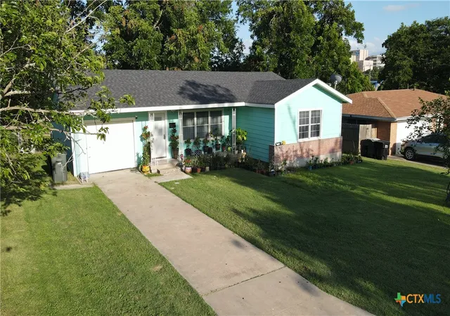 Photo 1 of Single family home for sale at 1901 S 33rd Street, Temple, TX 76504 | MLS# 617366 | Listing updated on 2026-07-24