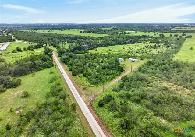 Homes for sale in Gonzales, TX | 1340 County Road 344, Gonzales, TX 78629 | MLS# 617473