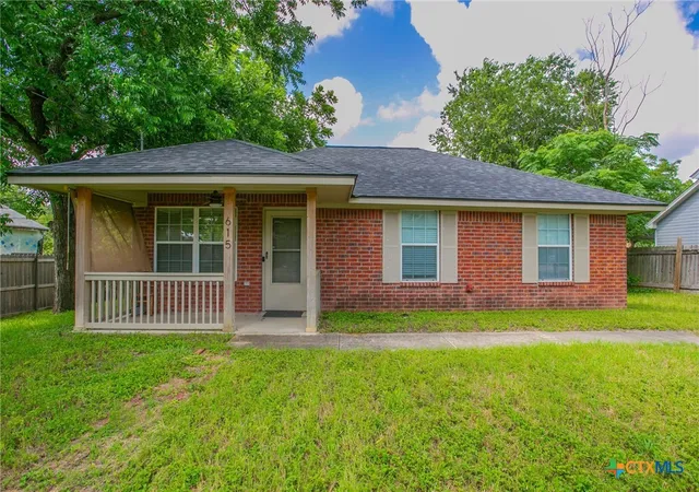 1st image of 615 E 9th Ave, Belton, TX 76513 | MLS# 617455