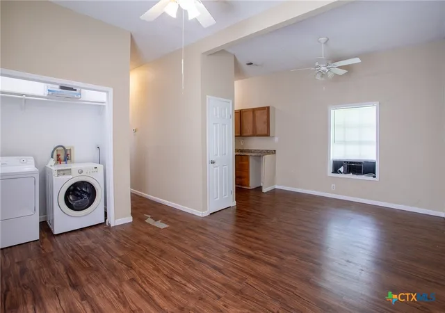 5th image of 306 E Brazos A & B St, Victoria, TX 77901 | MLS# 617472