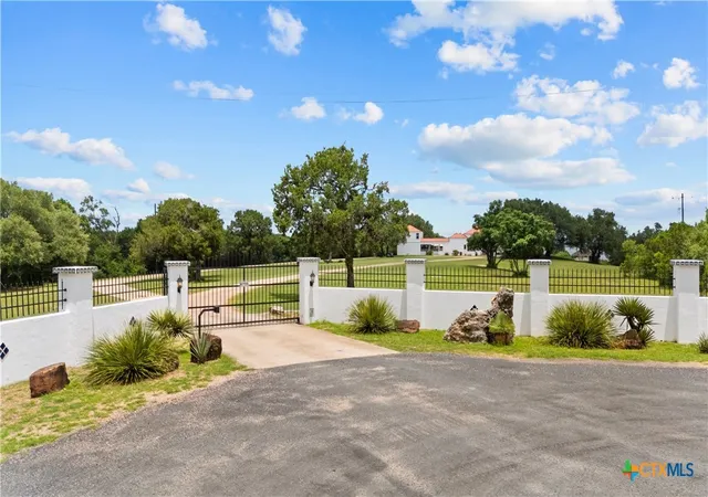 3rd image of 6750 N Lakeview Dr, Salado, TX 76571 | MLS# 617405
