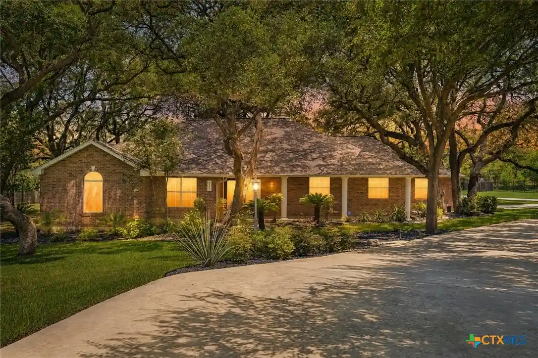 Photo 1 of Single family home for sale at 9331 Gardenia Bnd Dr, San Antonio, TX 78266 | MLS# 614636 | Listing updated on 2026-10-18