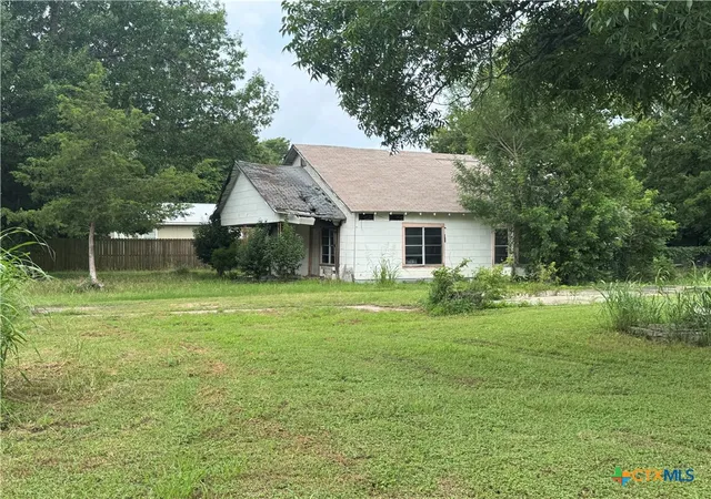 1st image of 206 Farish Ave, Rosebud, TX 76570 | MLS# 617012