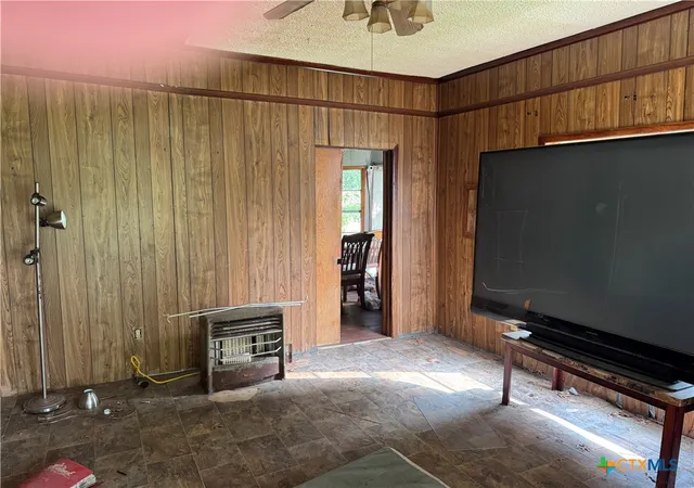 5th image of 206 Farish Ave, Rosebud, TX 76570 | MLS# 617012