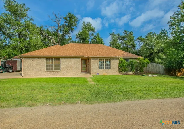 Homes for sale in Belton, TX | 27 S Sherwood Dr, Belton, TX 76513 | MLS# 617562