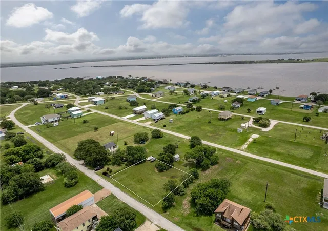 4th image of Lots 713-714 Stovall, Palacios, TX 77465 | MLS# 616571