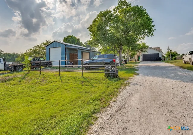 Photo 3 of Single family home for sale at 1052 Meandering Way, China Spring, TX 76633 | MLS# 616983 | Listing updated on 2026-06-23