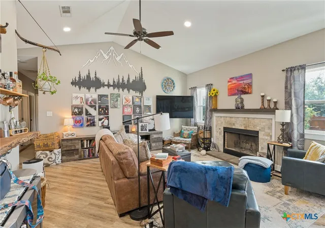 Photo 4 of Single family home for sale at 1052 Meandering Way, China Spring, TX 76633 | MLS# 616983 | Listing updated on 2026-06-23