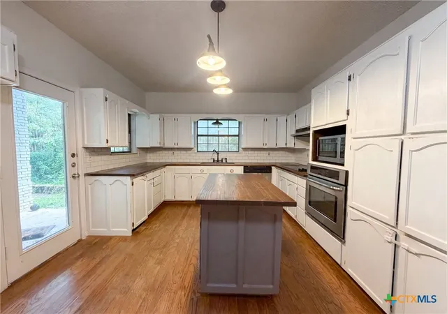 Photo 2 of Single family home for sale at 3504 Victorian Dr, Temple, TX 76502 | MLS# 617682 | Listing updated on 2026-10-08
