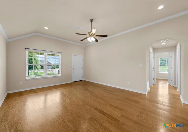 5th image of 637 Hoffmeyer Ln, Robinson, TX 76706 | MLS# 616548
