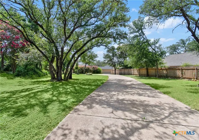 2nd image of 409 Northcliffe Dr, Belton, TX 76513 | MLS# 617070