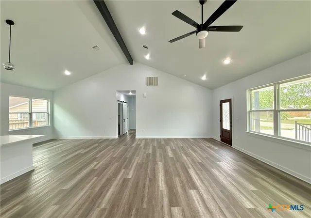 Homes for sale in Yoakum, TX | 501 Walnut St, Yoakum, TX 77995 | MLS# 617735