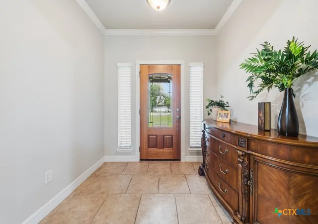 Photo 3 of Sale Pending at 1211 Mossy Holw Dr, Spring Branch, TX 78070 | MLS# 617781 | Listing updated on 2026-09-28