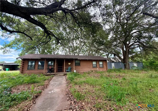 Homes for sale in Gonzales, TX | 17 County Road 236a, Gonzales, TX 78629 | MLS# 617729