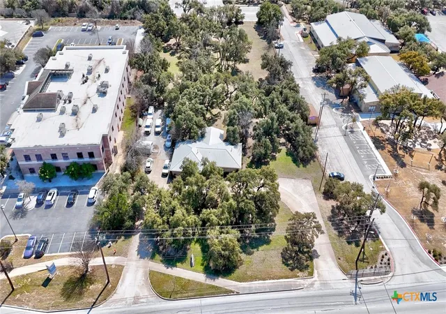 3rd image of 600 W Whitestone Blvd, Cedar Park, TX 78613 | MLS# 617874