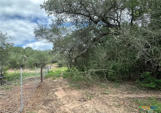 Photo 4 of Sale Pending at 8 Burlin Ln, Meyersville, TX 77974 | MLS# 617922 | Listing updated on 2026-07-12
