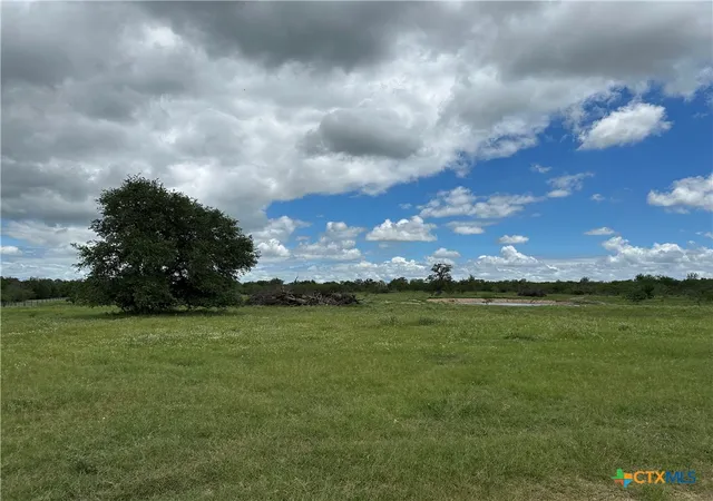 8th image of 8 Burlin Ln, Meyersville, TX 77974 | MLS# 617922