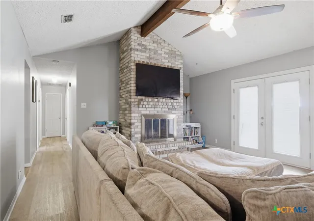 5th image of 217 Versailles St, Victoria, TX 77904 | MLS# 617996