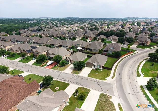 Photo 4 of Single family home for sale at 827 Old World Dr, Harker Heights, TX 76548 | MLS# 618005 | Listing updated on 2026-06-27