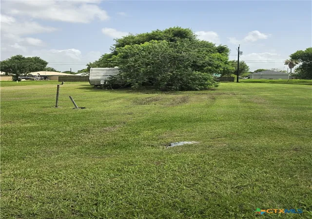 3rd image of 711-171 W Broadway Ave, Seadrift, TX 77983 | MLS# 618106