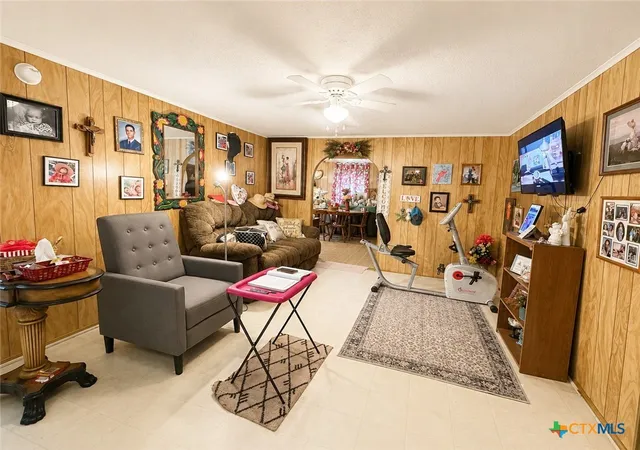 3rd image of 109 S Colorado St, Edna, TX 77957 | MLS# 618135