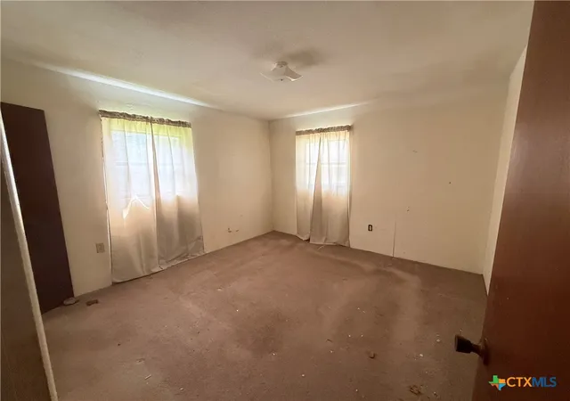 5th image of 603 E North Main St, Flatonia, TX 78941 | MLS# 618014