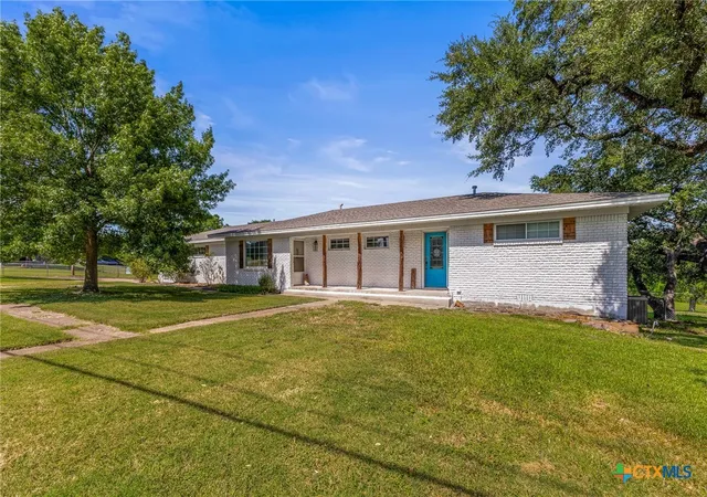 Homes for sale in Lorena, TX | 1305 S Old Temple Rd, Lorena, TX 76655 | MLS# 618154