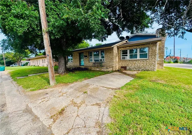 29th image of 2402 Oak Dr, Gatesville, TX 76528 | MLS# 618270