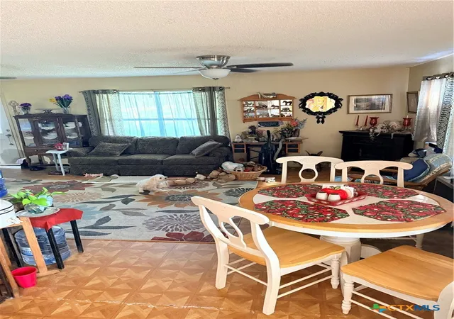 4th image of 140 Mackie Ln, Seguin, TX 78155 | MLS# 618293