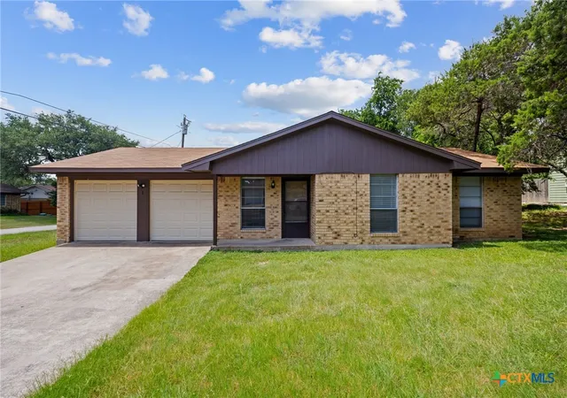 Homes for sale in Belton, TX | 1 Cliffside Dr, Belton, TX 76513 | MLS# 618308