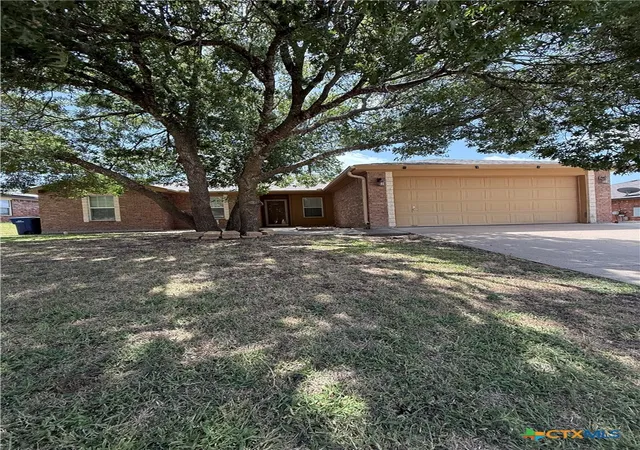 Homes for sale in Copperas Cove, TX | 1319 Dixon Cir, Copperas Cove, TX 76522 | MLS# 617695