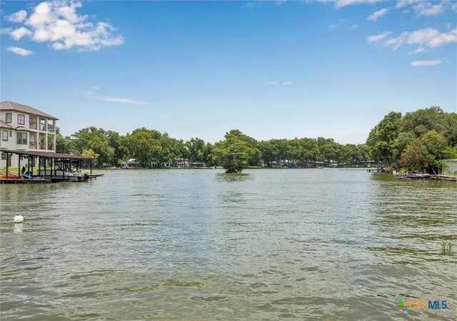3rd image of 1024 Terminal Loop Rd, Mc Queeney, TX 78123 | MLS# 618353