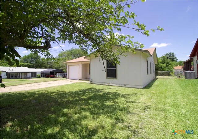 Photo 2 of Single family home for sale at 802 E Irvin Ave, Temple, TX 76501 | MLS# 618363 | Listing updated on 2026-07-26