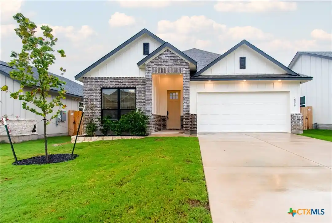 Photo 1 of Single family home for sale at 2029 Stillwell St, Nolanville, TX 76559 | MLS# 618306 | Listing updated on 2026-10-15