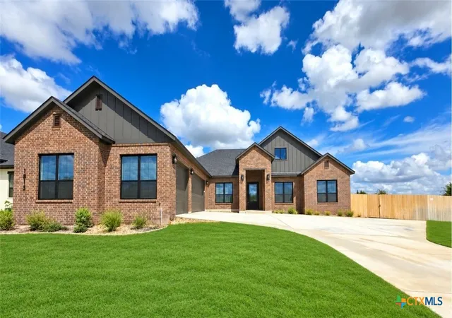 Photo 1 of Single family home for sale at 1813 Dorian Dr, Salado, TX 76571 | MLS# 618330 | Listing updated on 2026-10-05