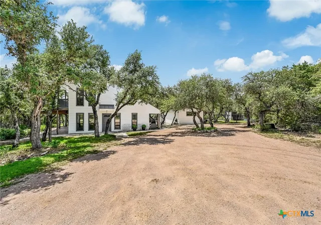 Homes for sale in Wimberley, TX | 101 Chapparal Dr, Wimberley, TX 78676 | MLS# 616576