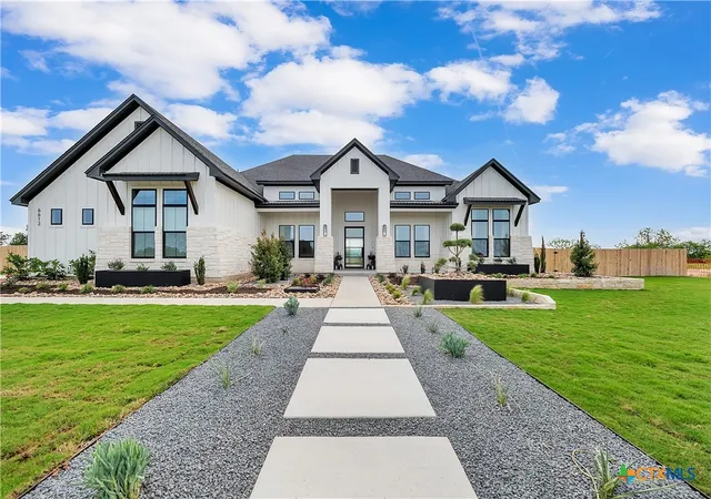 Photo 2 of Sale Pending at 6756 Kings Ml Dr, Salado, TX 76571 | MLS# 617893 | Listing updated on 2026-07-27