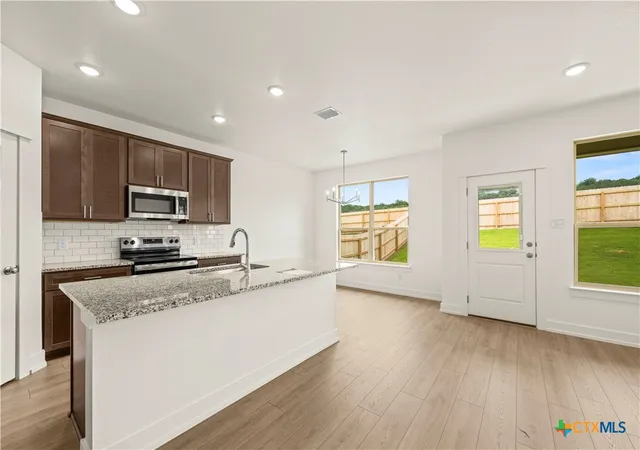 Photo 2 of Sale Pending at 123 Grand Cyn Dr, Copperas Cove, TX 76522 | MLS# 617828 | Listing updated on 2026-07-10