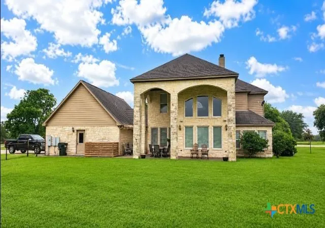Homes for sale in Hallettsville, TX | 67 County Road 132B, Hallettsville, TX 77964 | MLS# 618371