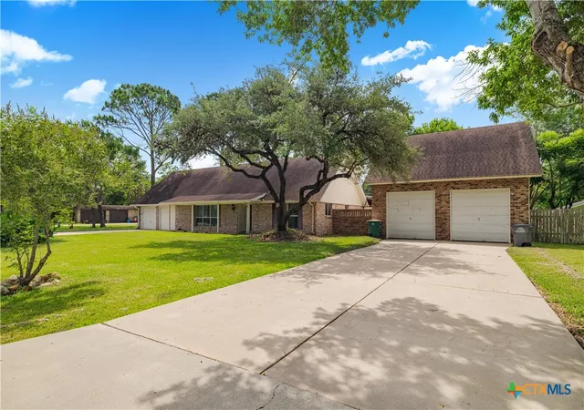 Homes for sale in Victoria, TX | 105 Tropical Dr, Victoria, TX 77904 | MLS# 618475